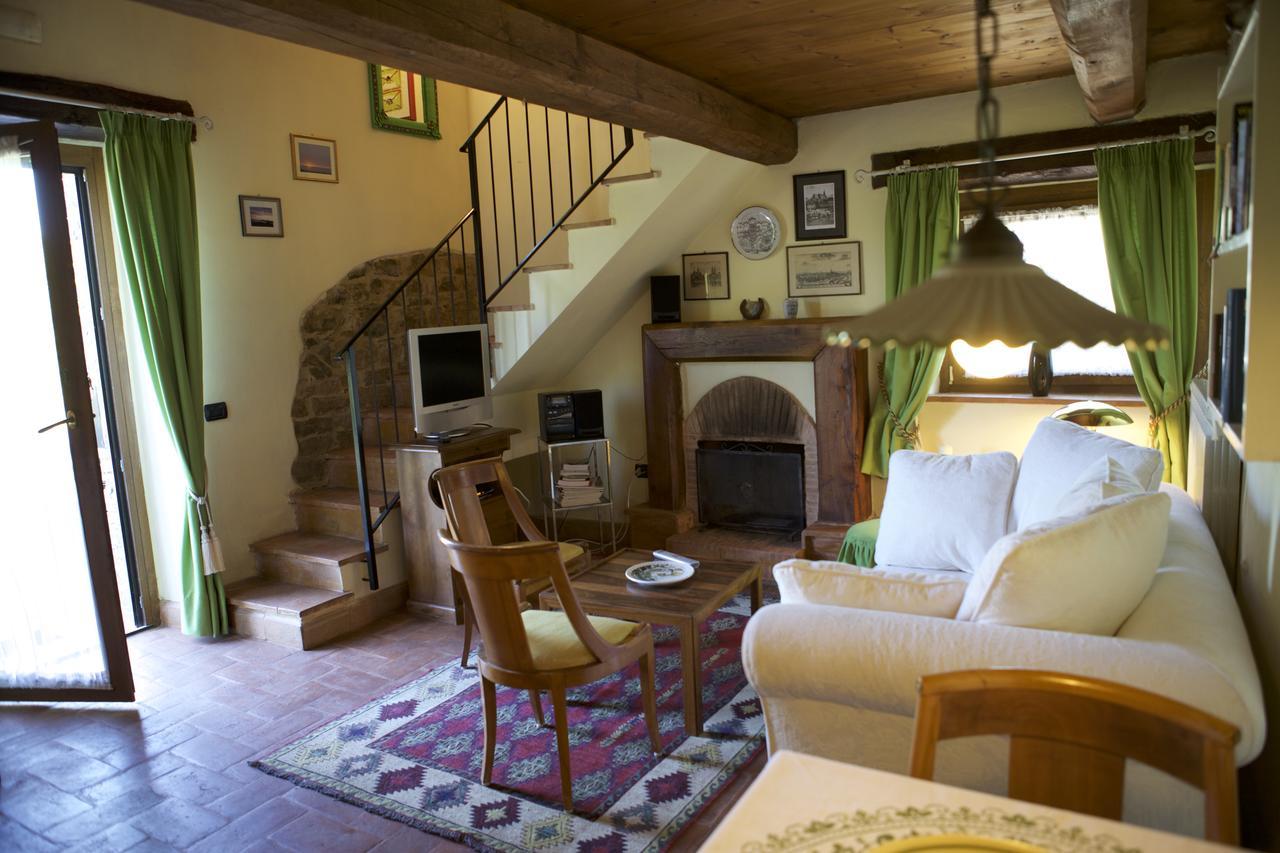 Fonte Magia Bed and Breakfast Castel de' Fiori Exterior foto