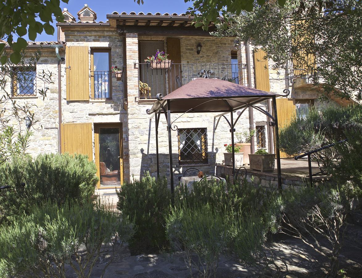 Fonte Magia Bed and Breakfast Castel de' Fiori Exterior foto