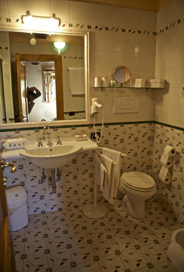 Fonte Magia Bed and Breakfast Castel de' Fiori Exterior foto